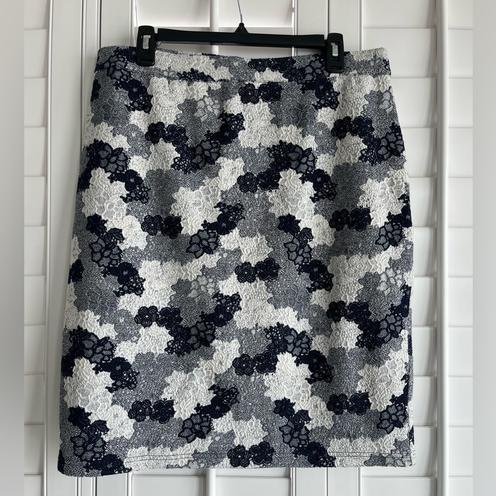 41 HAWTHORN Dark Blue & White Floral Elastic Waist Pencil Skirt Size XL
